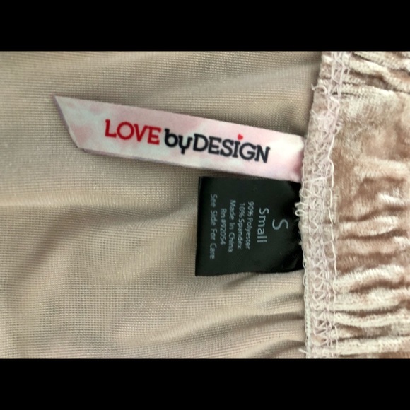 Love by Design top in rose crushed velvet - Picture 3 of 4